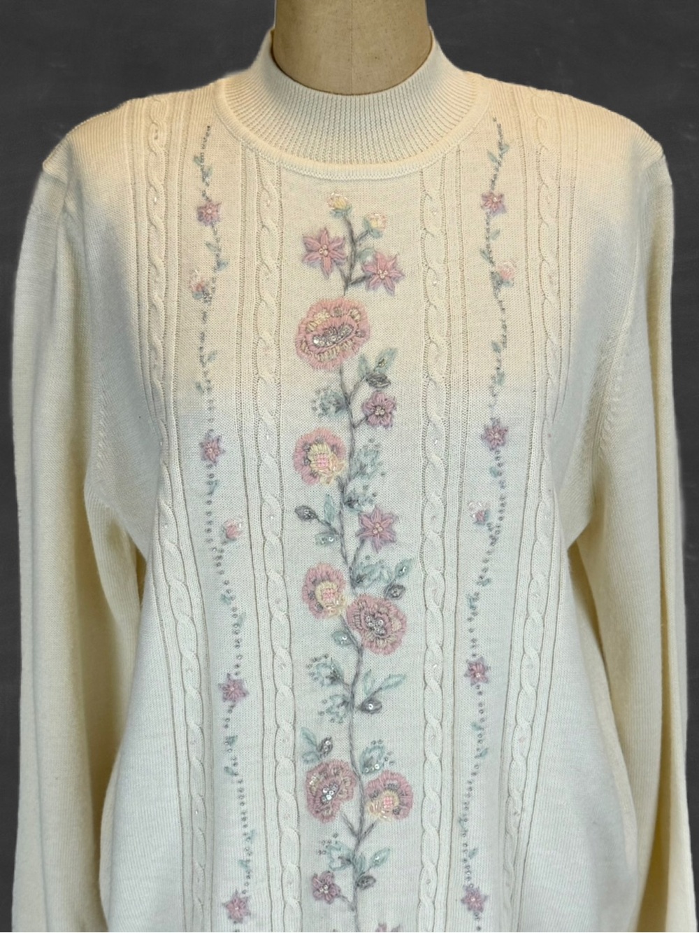 VINTAGE cottage flower vine cable knit sweater pastel floral garden embroidered
